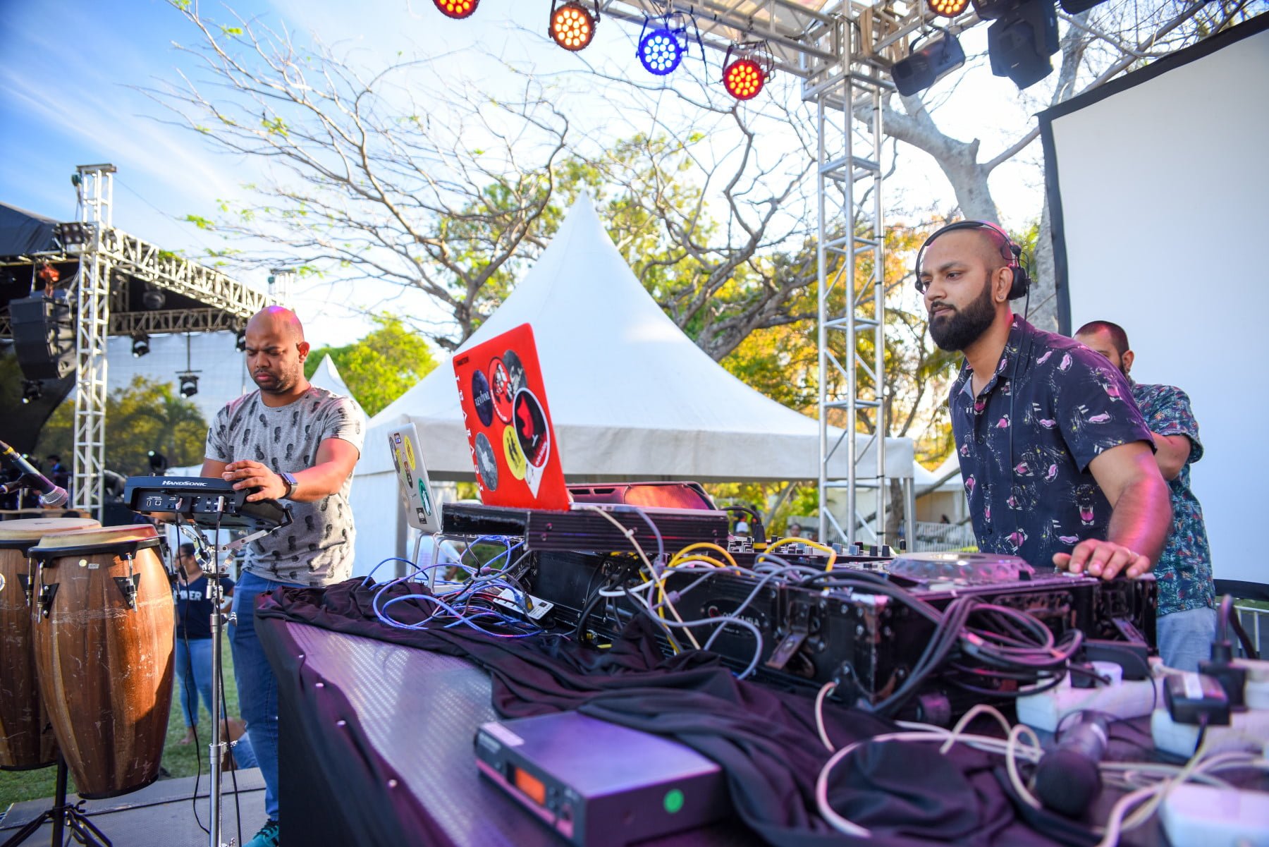 Kaz'Out, an electrifying festival in Mauritius | Music - Expos - Art-Deco